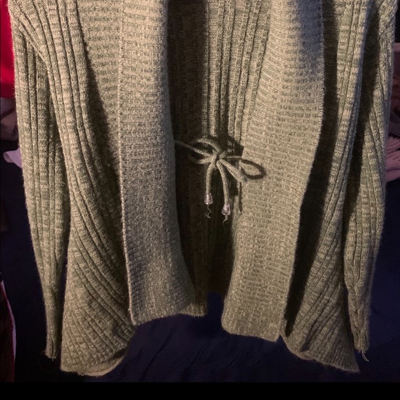 Y2k green cardigan! - Picture 3 of 3